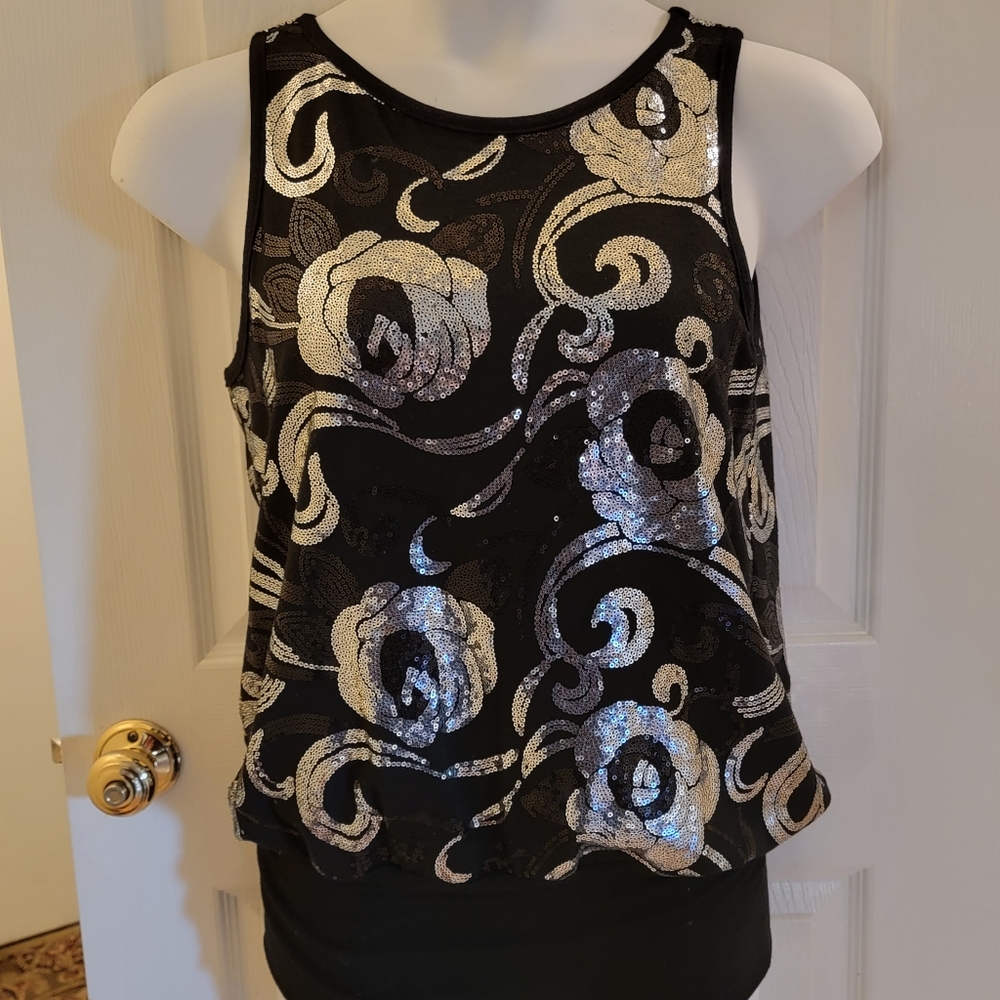 Karen Kane Black and Silver Top size M